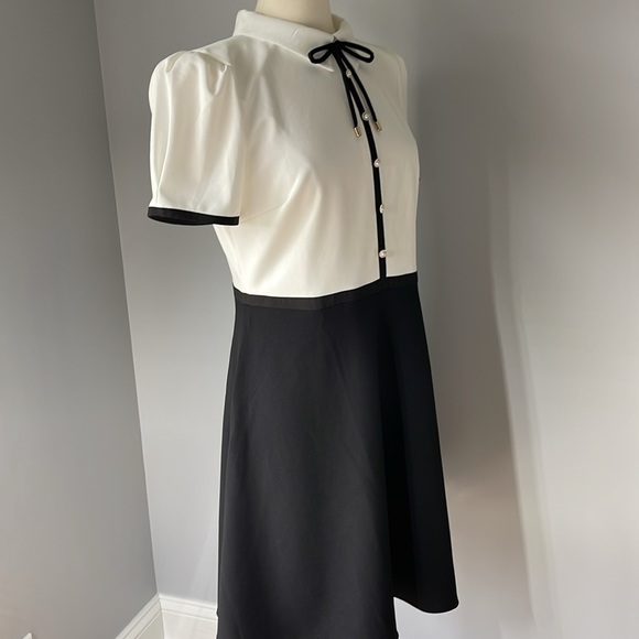 Karl Lagerfeld Paris Scuba Crepe Bow Fit And Flare Dress Size 8, NWT. - Picture 4 of 7